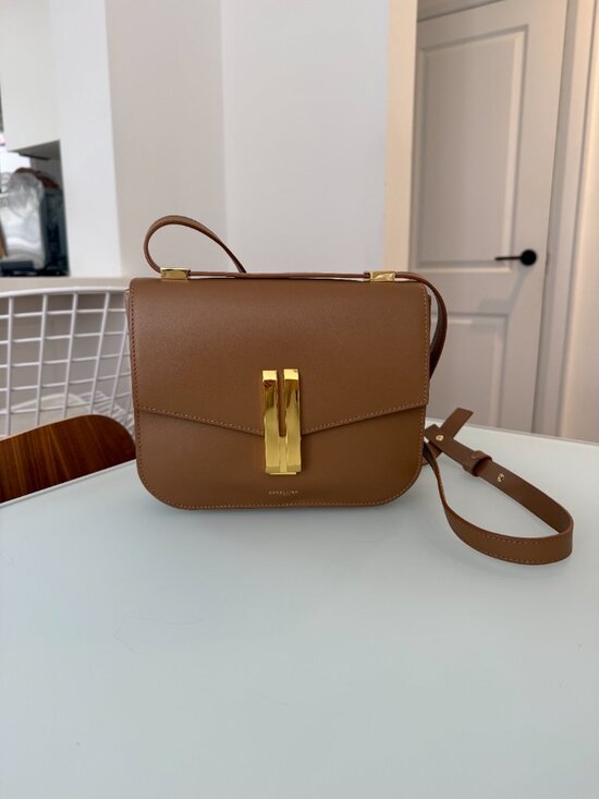 DeMellier Handbags - Excellent Condition - Demellier Vancouver Deep Toffee Smooth Leather Crossbody
